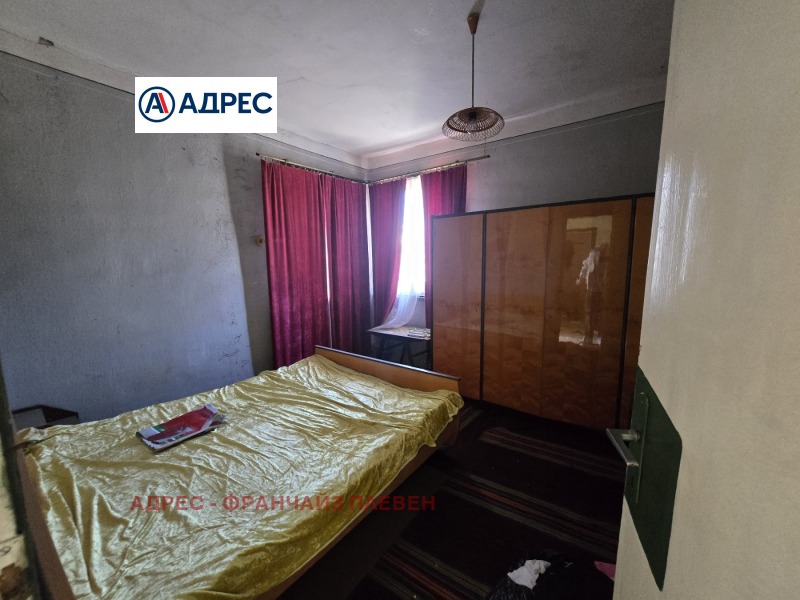 Продава КЪЩА, гр. Тръстеник, област Плевен, снимка 3 - Къщи - 52600015