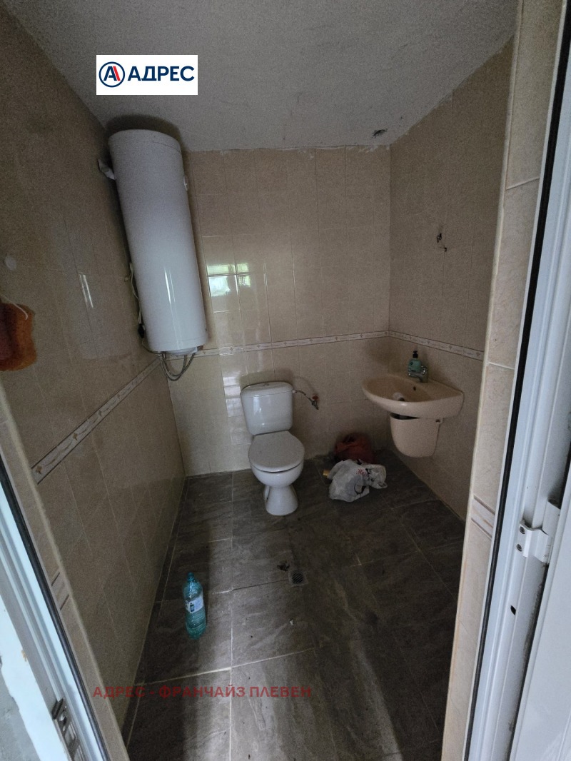 Продава КЪЩА, гр. Тръстеник, област Плевен, снимка 4 - Къщи - 52600015