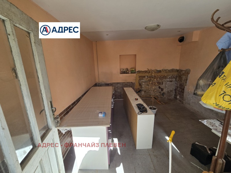 Продава КЪЩА, гр. Тръстеник, област Плевен, снимка 2 - Къщи - 52600015