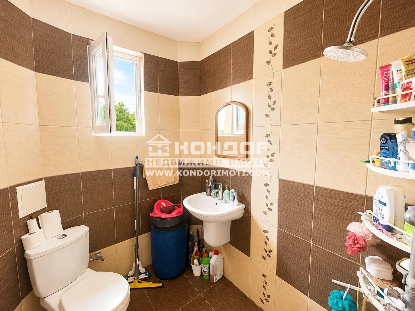 Продава ЕТАЖ ОТ КЪЩА, гр. Пловдив, Прослав, снимка 7 - Етаж от къща - 55011888