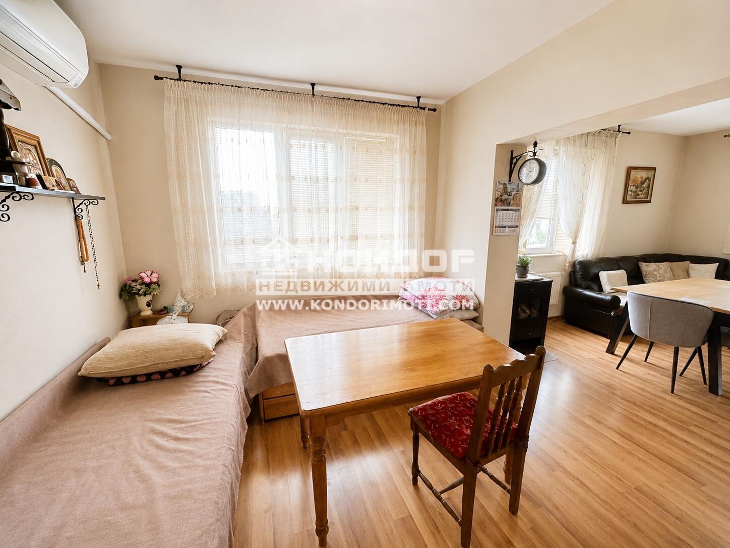 Продава ЕТАЖ ОТ КЪЩА, гр. Пловдив, Прослав, снимка 2 - Етаж от къща - 55011888