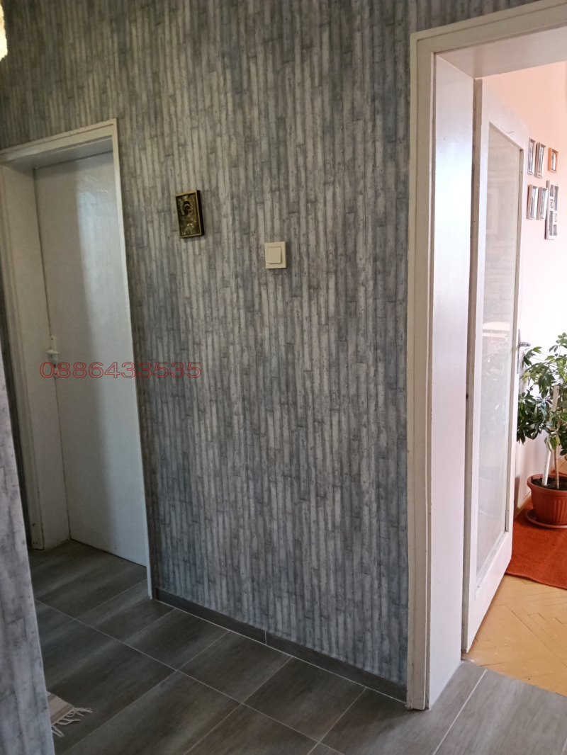 Продава 3-СТАЕН, гр. Чирпан, област Стара Загора, снимка 2 - Апартаменти - 53045980