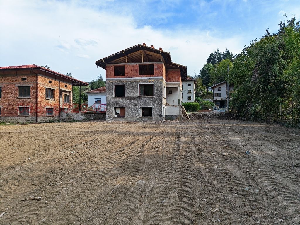 Продава КЪЩА, с. Бели Осъм, област Ловеч