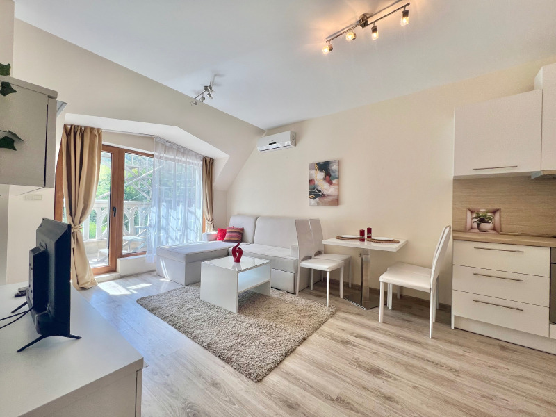 Продава  2-стаен град Варна , Аспарухово , 130 кв.м | 71875356
