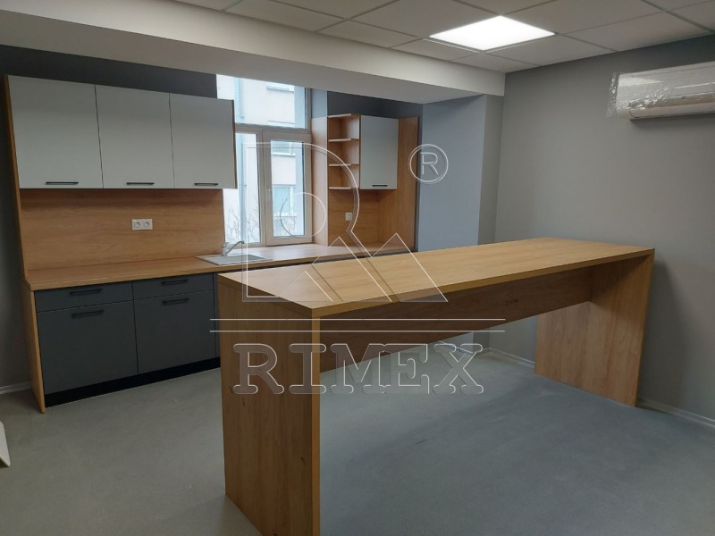 Zu verkaufen  Büro Plowdiw , Zentar , 668 qm | 14950639 - Bild [3]