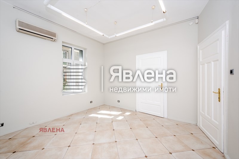 Продава ОФИС, гр. София, Център, снимка 4 - Офиси - 56687144