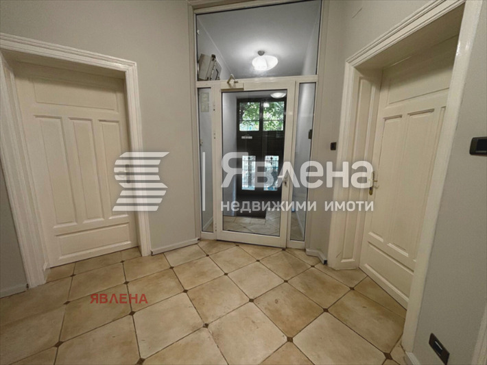 Продава ОФИС, гр. София, Център, снимка 17 - Офиси - 56687144
