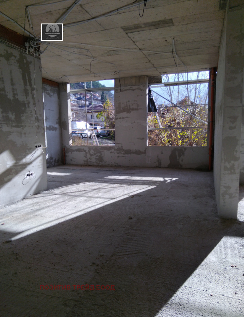 Продава МАГАЗИН, гр. Дупница, област Кюстендил, снимка 2 - Магазини - 52566847