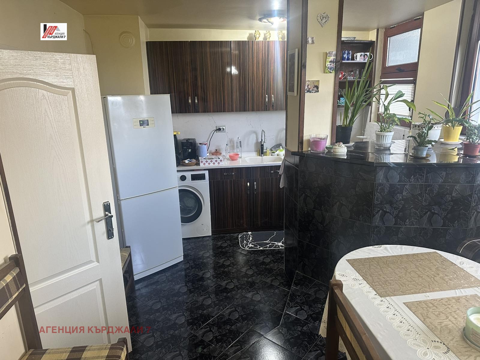 Продава 3-СТАЕН, гр. Кърджали, Възрожденци, снимка 5 - Апартаменти - 54773009