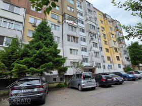 2 dormitoare Zornița, Burgas