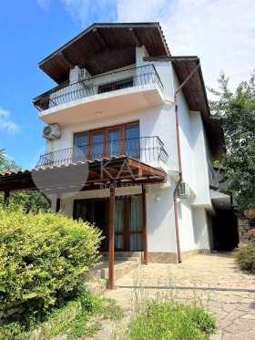 Casa Balciic, regiunea Dobrich 1