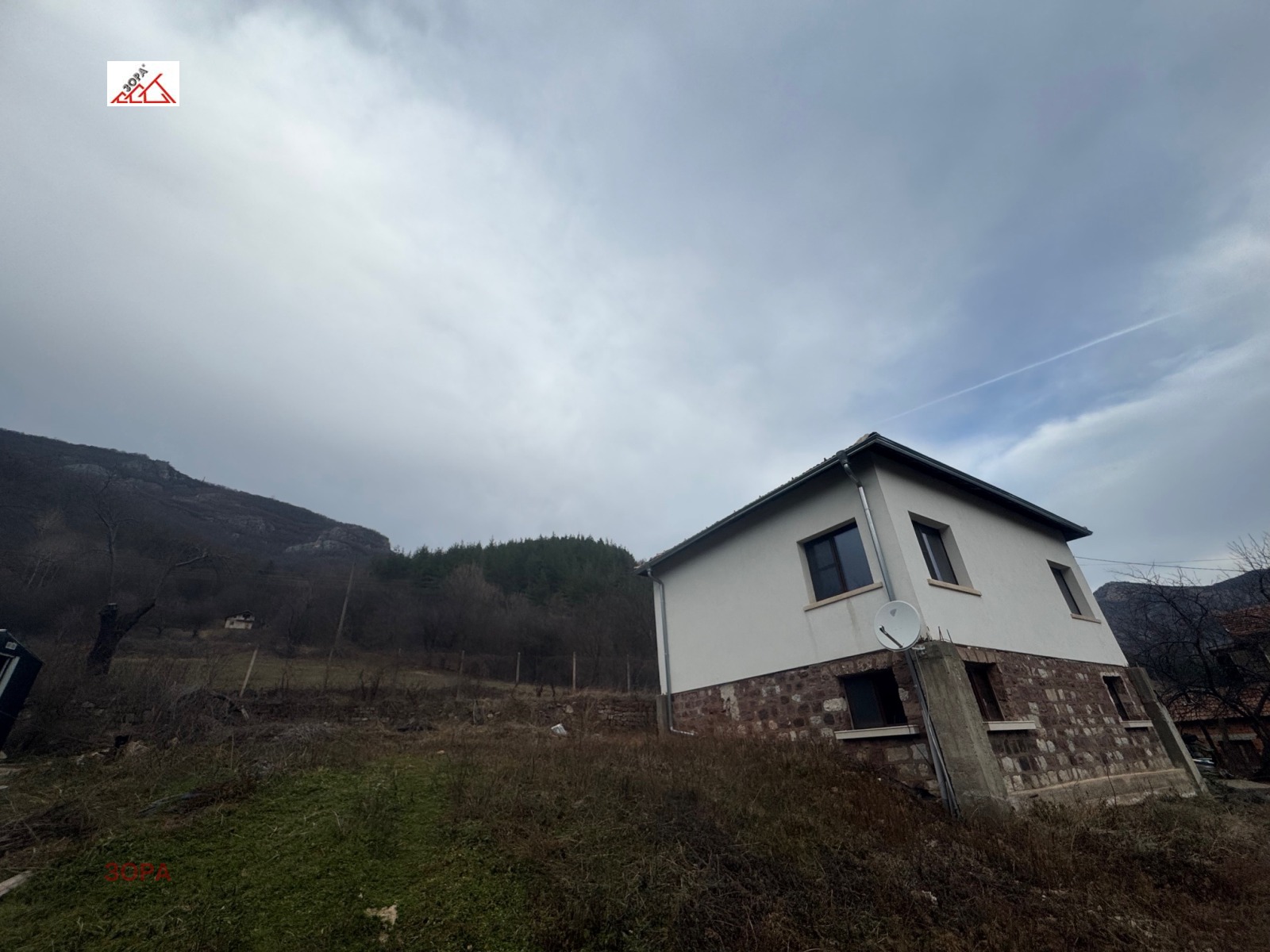 Продава КЪЩА, с. Згориград, област Враца, снимка 2 - Къщи - 48909064