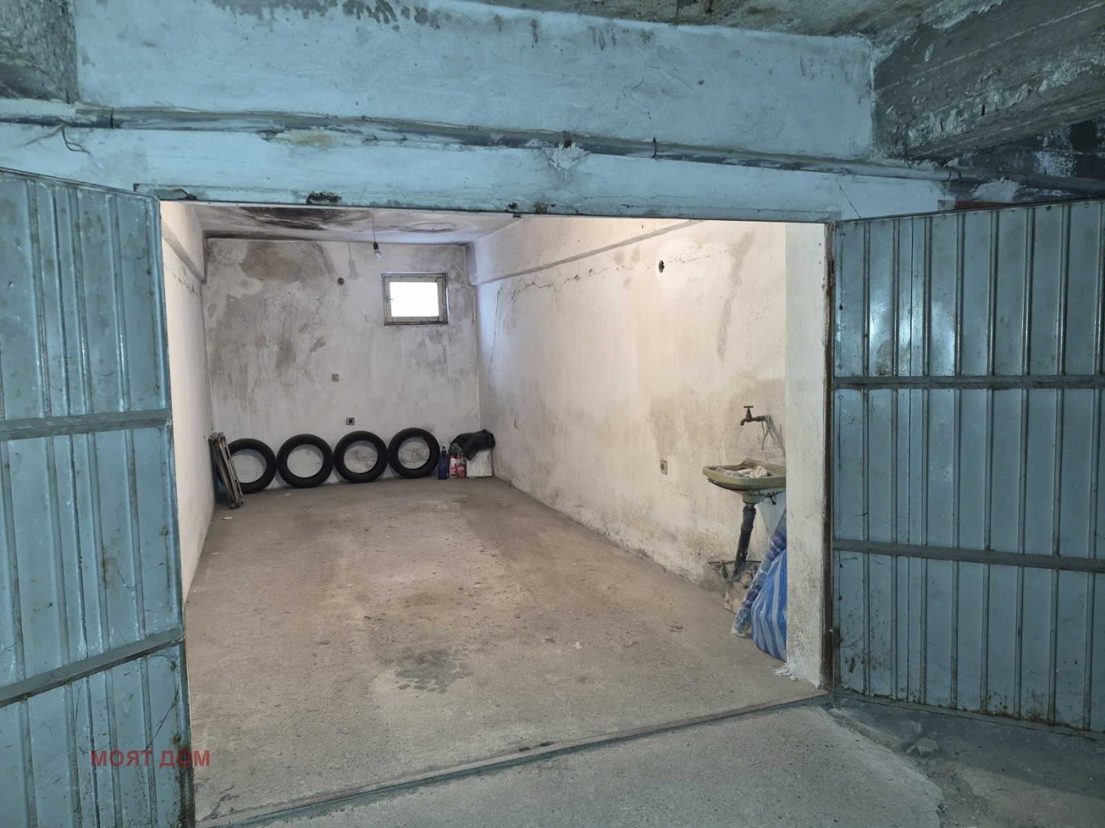 Продава ГАРАЖ, ПАРКОМЯСТО, гр. Велико Търново, Колю Фичето, снимка 2 - Гаражи и паркоместа - 56017070