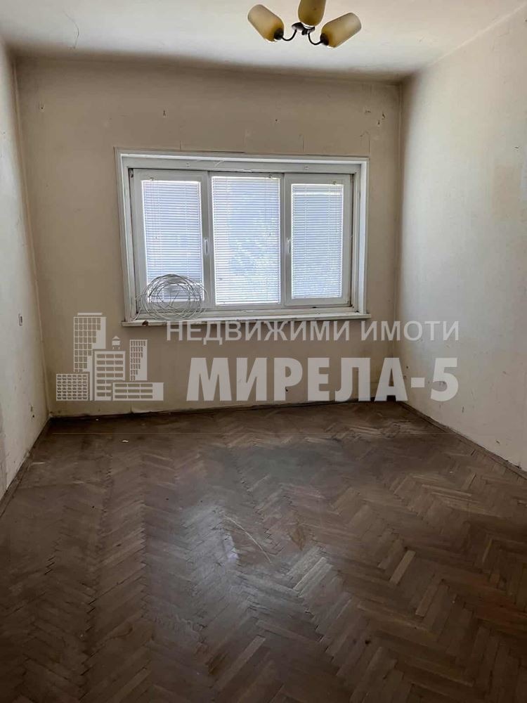 Продава  2-стаен град Русе , Цветница , 60 кв.м | 64152358 - изображение [5]