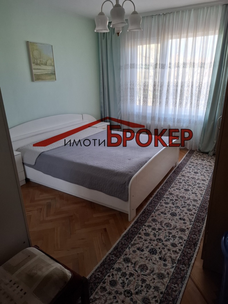 Продава  3-стаен град Сливен , Център , 82 кв.м | 42668507 - изображение [12]