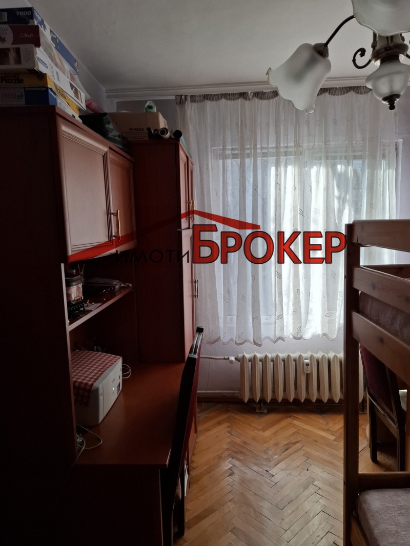 Продава  3-стаен град Сливен , Център , 82 кв.м | 42668507 - изображение [9]