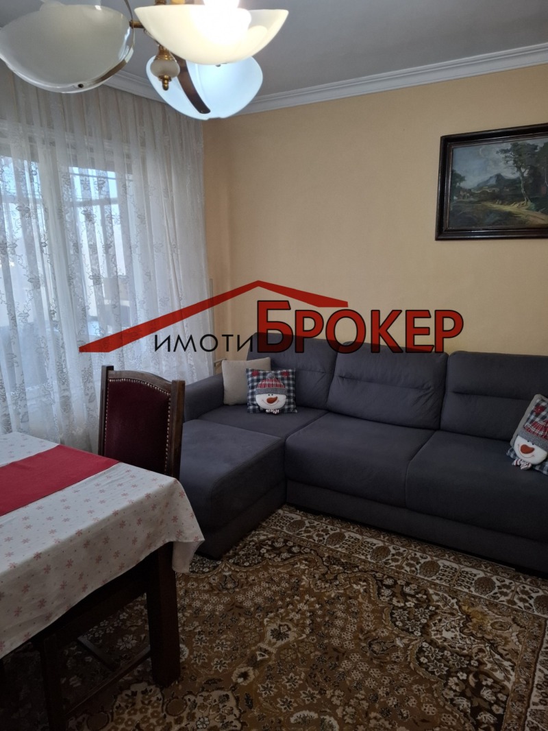 Продава  3-стаен град Сливен , Център , 82 кв.м | 42668507 - изображение [2]