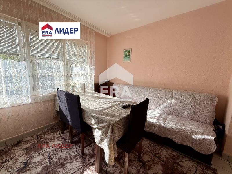 Продава МНОГОСТАЕН, гр. Русе, Родина 3, снимка 5 - Апартаменти - 52622090