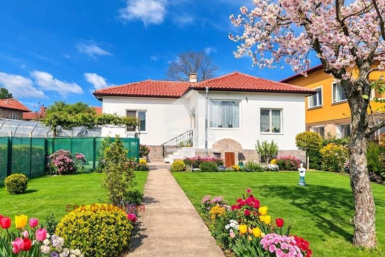 Продава КЪЩА, с. Ярджиловци, област Перник