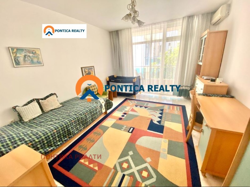 Продава ВИЛА, гр. Свети Влас, област Бургас, снимка 16 - Вили - 53600131