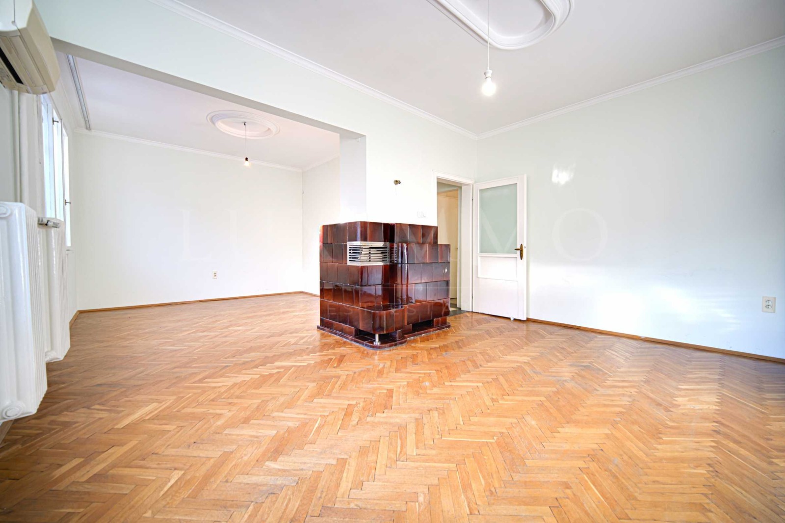 Продава 3-СТАЕН, гр. София, Докторски паметник, снимка 2 - Апартаменти - 49274192
