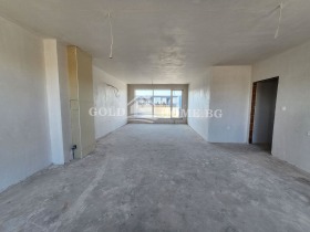 1 chambre Ostromila, Plovdiv 1