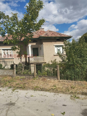КЪЩА, 80 m2