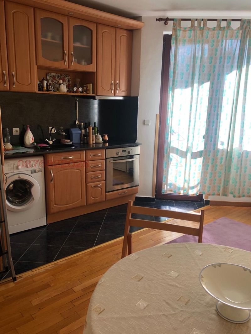 Продава 2-СТАЕН, гр. София, Бъкстон