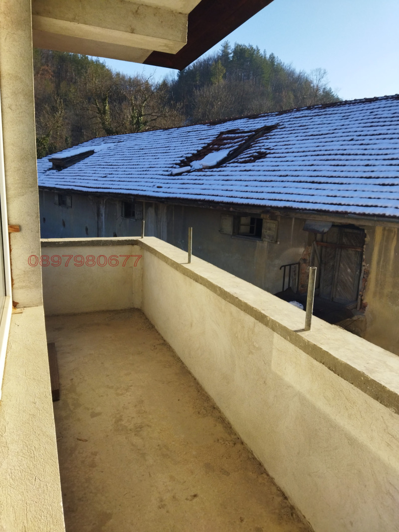 Продава КЪЩА, гр. Троян, област Ловеч, снимка 16 - Къщи - 52779315