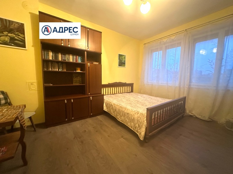 Продава  4-стаен град Шумен , Център , 101 кв.м | 26096913 - изображение [5]