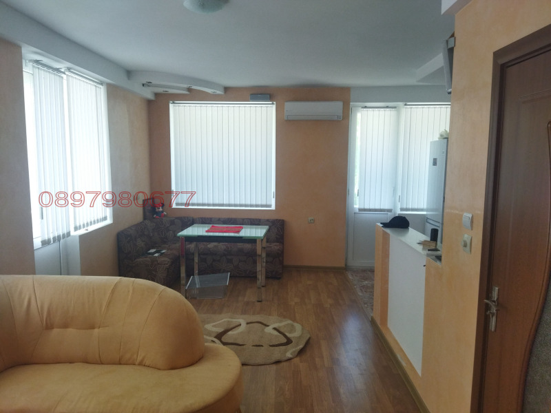 Продава КЪЩА, гр. Троян, област Ловеч