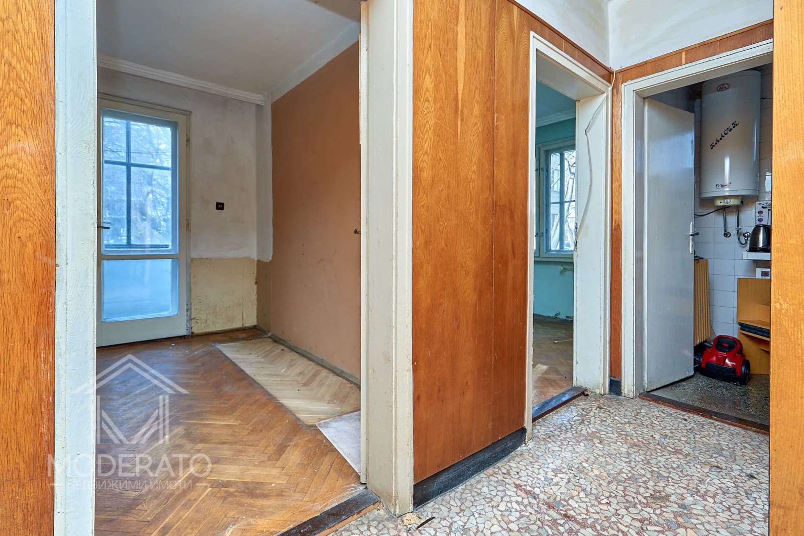 Продава МНОГОСТАЕН, гр. Бургас, Център, снимка 11 - Апартаменти - 54118644