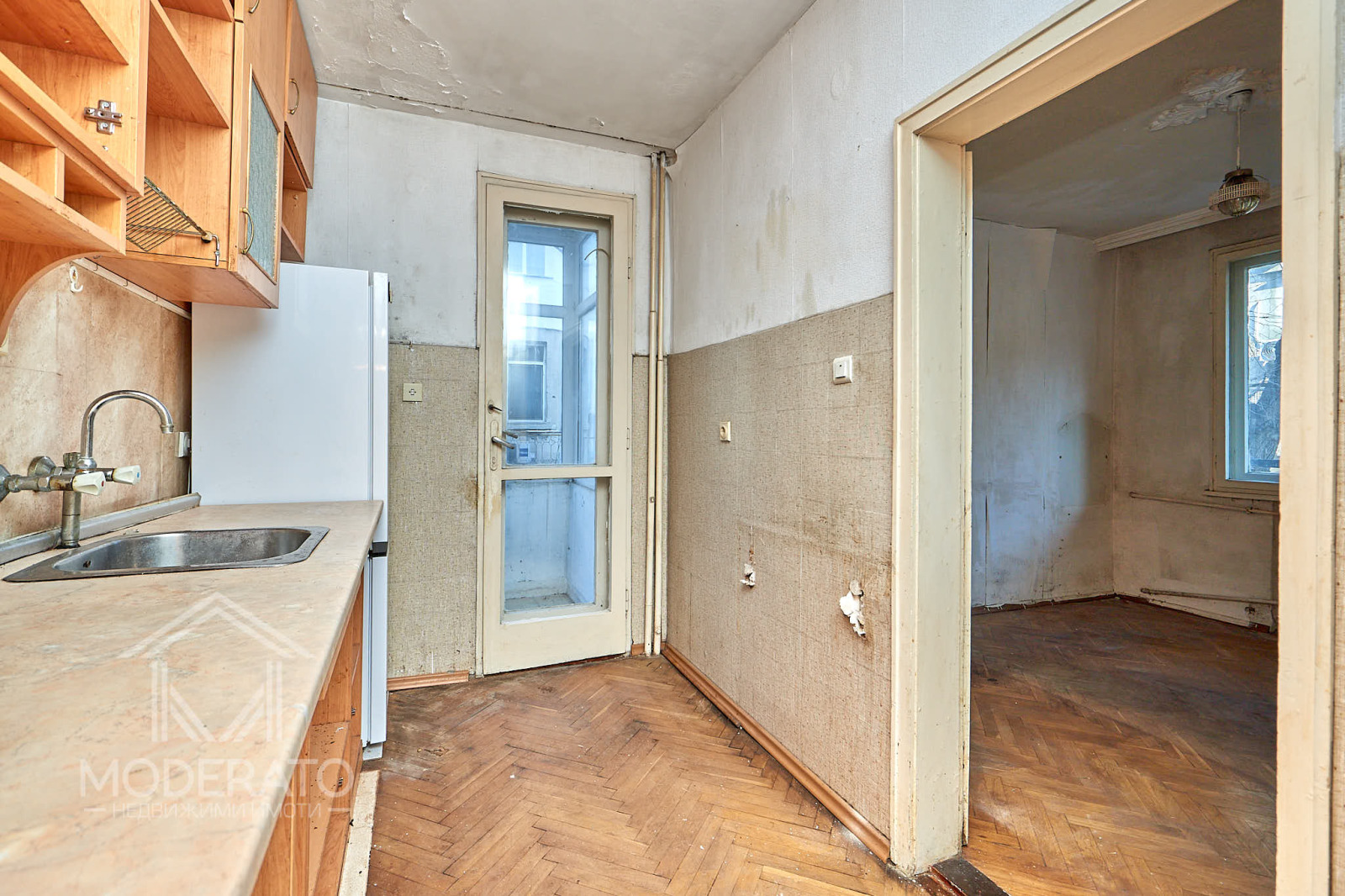 Продава МНОГОСТАЕН, гр. Бургас, Център, снимка 6 - Апартаменти - 54118644