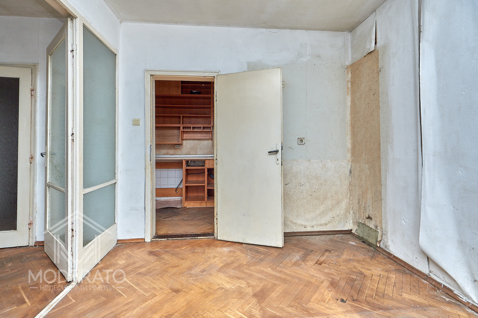 Продава МНОГОСТАЕН, гр. Бургас, Център, снимка 5 - Апартаменти - 54118644