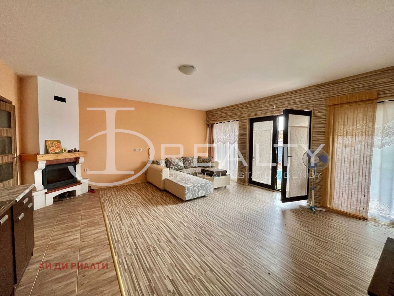 Продава КЪЩА, с. Горица, област Бургас, снимка 2 - Къщи - 54025074