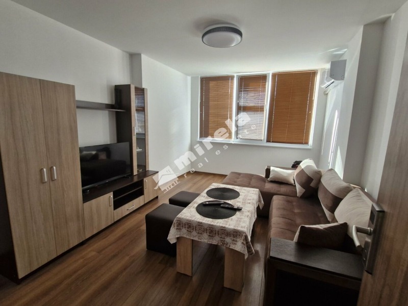Продава 2-СТАЕН, град Ямбол, Център • 83000 € / 162333.89 лв. • 13687392 1