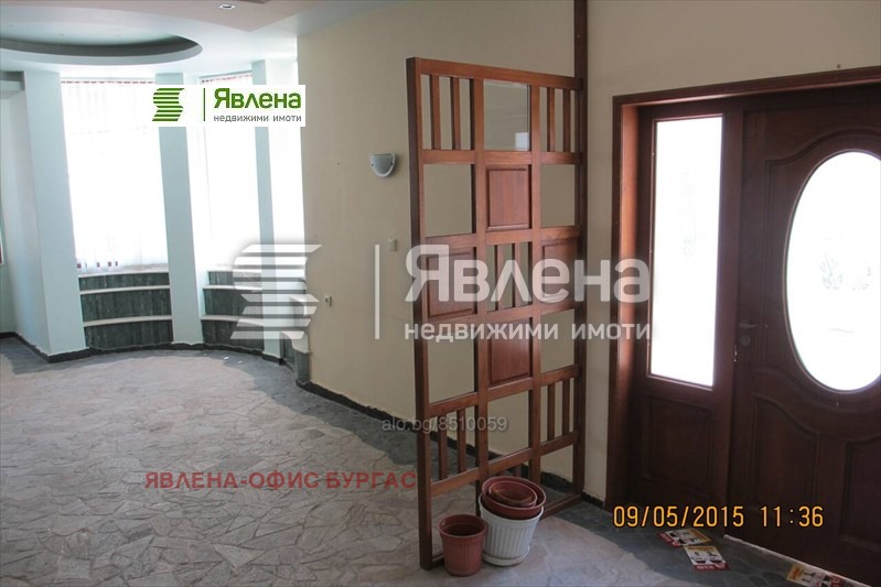 Продава ЗАВЕДЕНИЕ, гр. Бургас, Възраждане, снимка 1 - Заведения - 49264511