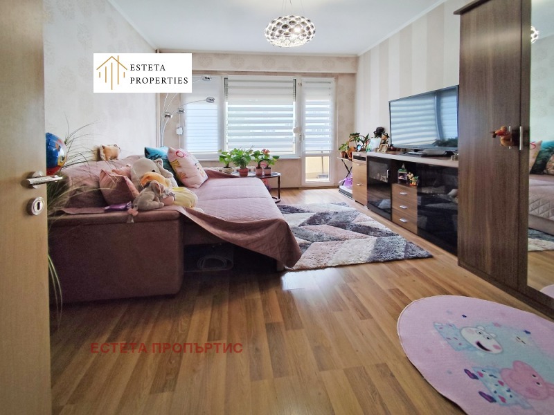 Zu verkaufen  1 Schlafzimmer Sofia , Druschba 1 , 65 qm | 82653316