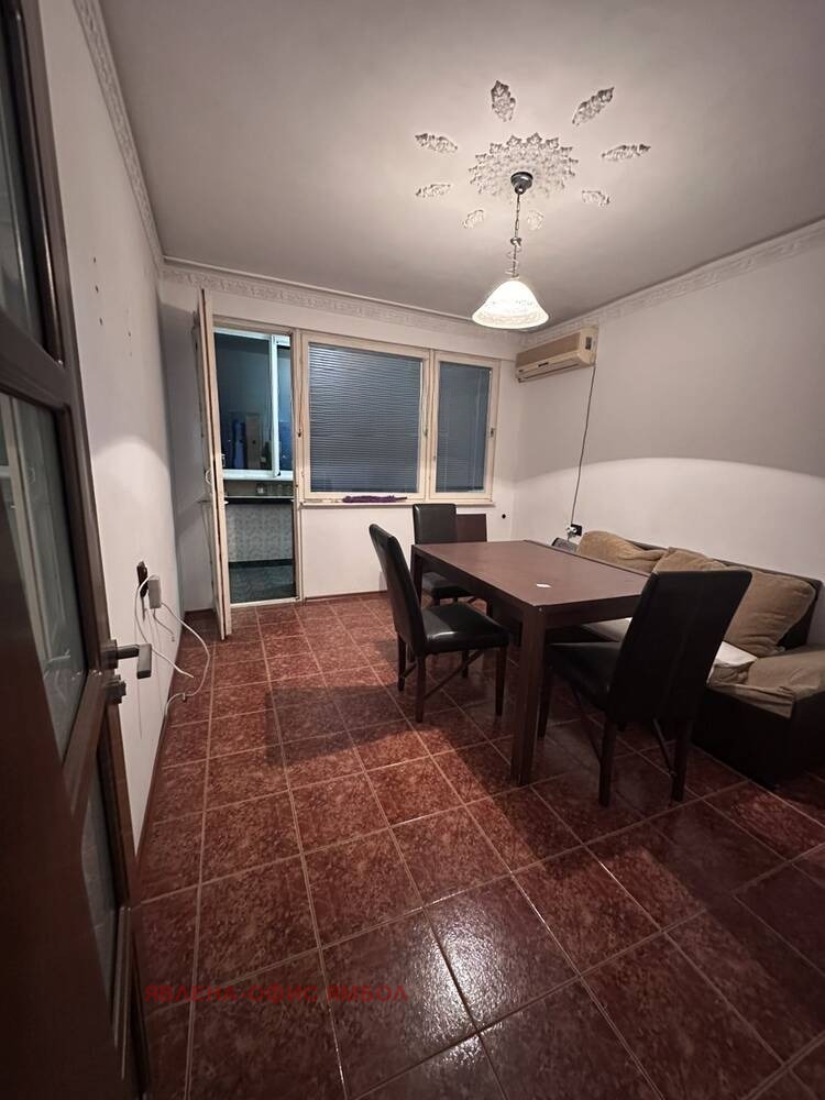 Продава 2-СТАЕН, гр. Ямбол, Възраждане