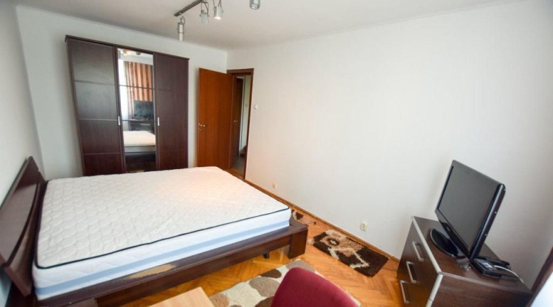 Продава 3-СТАЕН, гр. Плевен, Дружба 4, снимка 2 - Апартаменти - 52843889