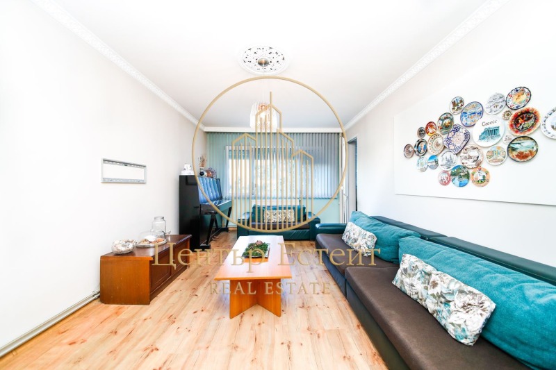 Te koop  2 slaapkamers Pleven , Druzjba 4 , 85 m² | 52546566