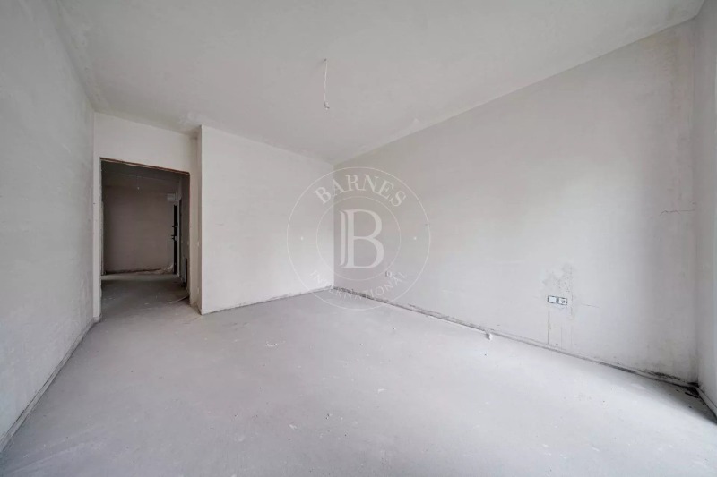 Till salu  3 sovrum Sofia , Krasno selo , 217 kvm | 66167985 - bild [15]