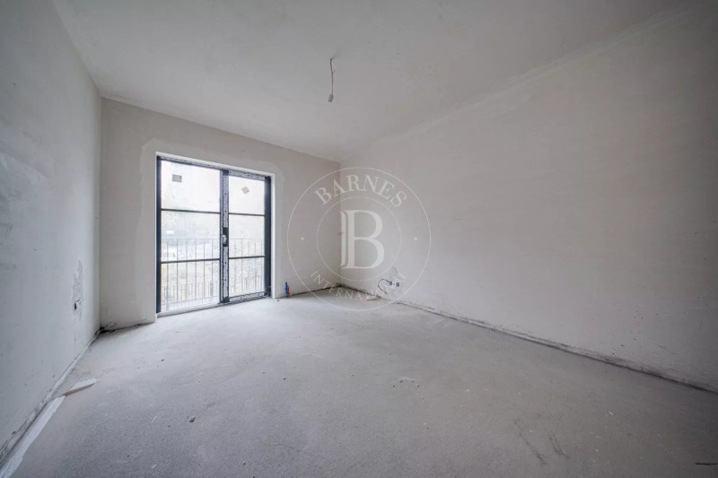 Till salu  3 sovrum Sofia , Krasno selo , 217 kvm | 66167985 - bild [14]
