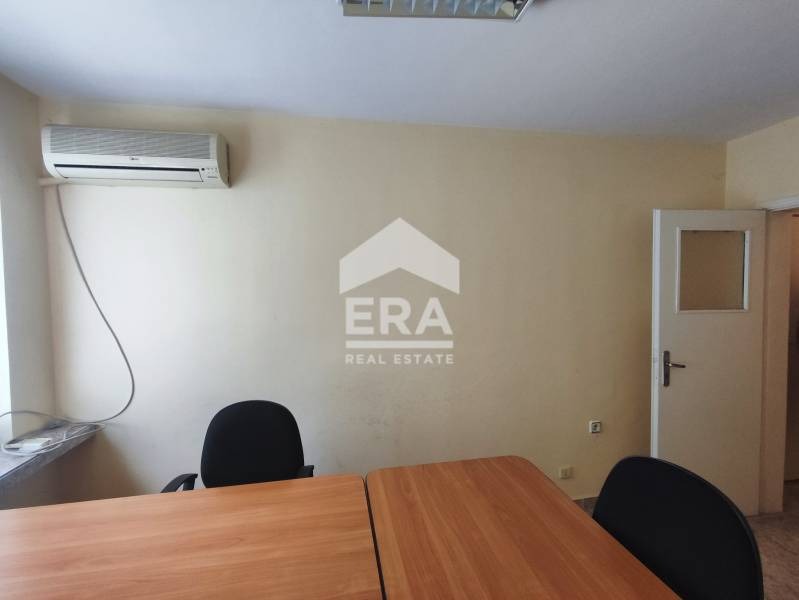 Eladó  Hivatal Jambol , Centar , 20 négyzetméter | 16911740