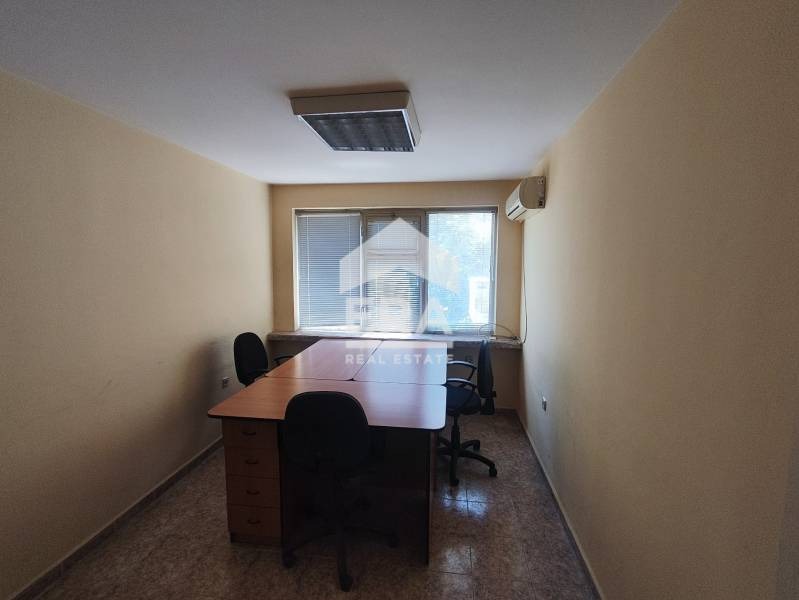 Eladó  Hivatal Jambol , Centar , 20 négyzetméter | 16911740 - kép [2]