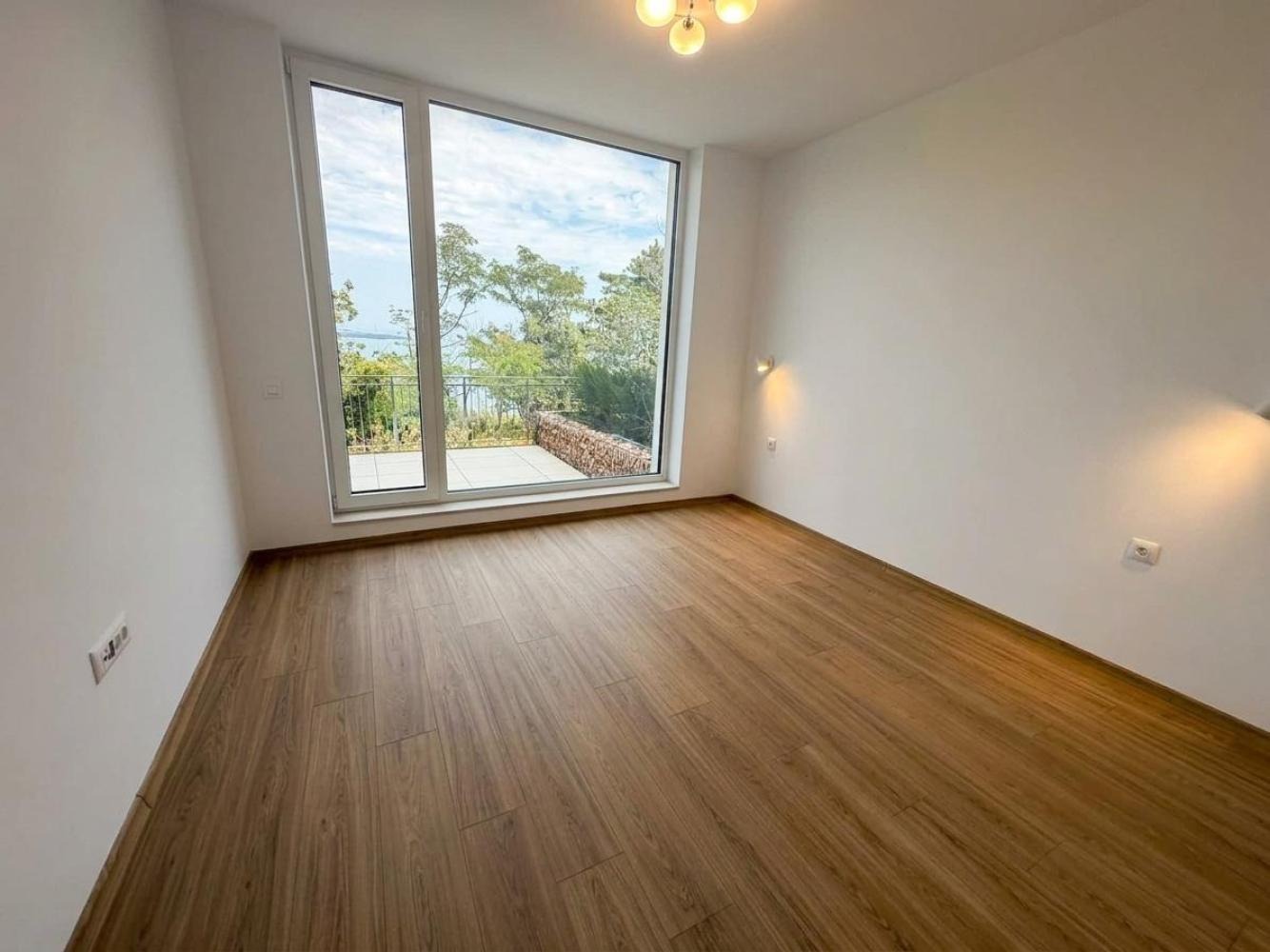 Продава 2-СТАЕН, гр. Варна, Галата, снимка 3 - Апартаменти - 56607135