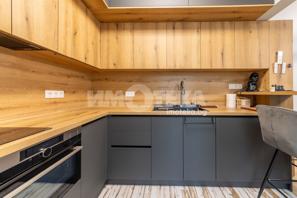 Продава 3-СТАЕН, гр. Варна, Централна поща, снимка 14 - Апартаменти - 54129883