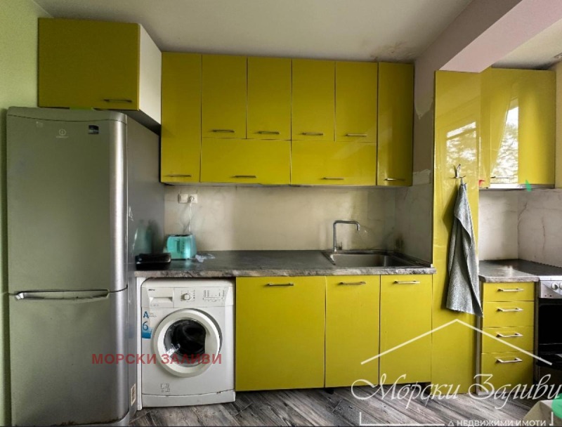 Продава  2-стаен град Бургас , Лазур , 67 кв.м | 89272567