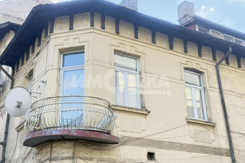 Продава 3-СТАЕН, град София, Център • 179800 € / 351658.23 лв. • 47184462 1