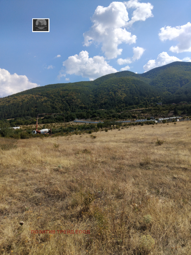 Eladó  Cselekmény régió Kyustendil , Sapareva banja , 1500 négyzetméter | 83877867 - kép [2]